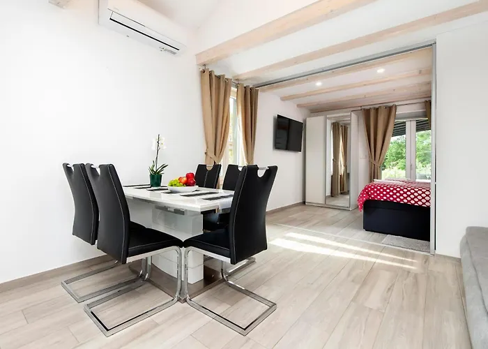 Σπίτι διακοπών House Sandi Ρόβινι